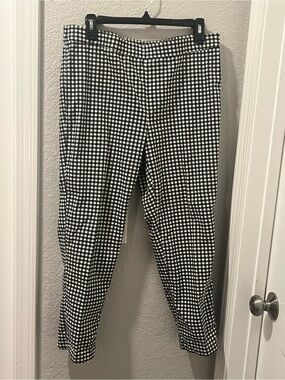 Roz & Ali Black and White Gingham Cropped Pants